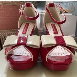 BAIT retro pin-up red ankle strap heels